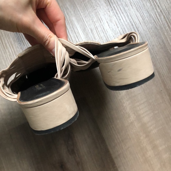 Via Spiga leather pointy toe mules - Picture 9 of 9